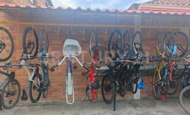 VENDO CASA  EN  SENDEROS DE CHIA