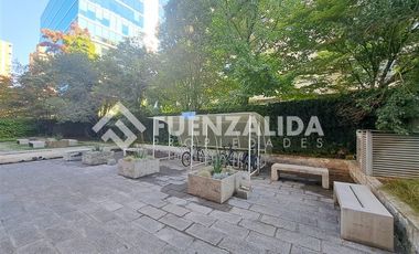Oficina en Arriendo en Av.Apoquindo / Badajoz / Carlos Martel
