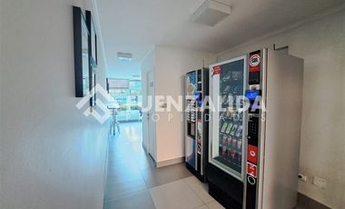 Oficina en Arriendo en Av.Apoquindo / Badajoz / Carlos Martel
