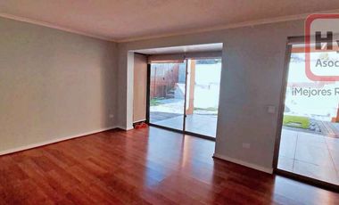 EN MICROBARRIO EN LA FLORIDA ALTO, MARAVILLOSA VISTA DE STGO