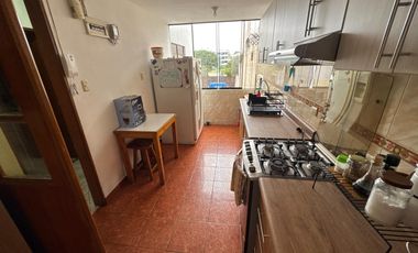 Se Vende Propiedad (Incluye 3 Departamentos) En Los Cedros De Villa.