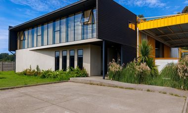 Complejo Industrial en Venta Pillanlelbún, 5.500m2