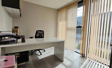 Complejo Industrial en Venta Pillanlelbún, 5.500m2