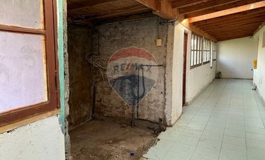 EXCELENTE UBICACION CASA PENCAHUE