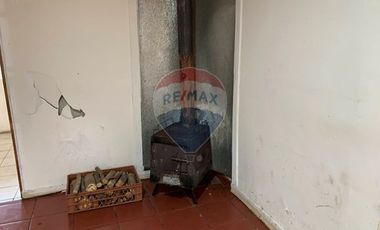 EXCELENTE UBICACION CASA PENCAHUE