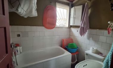 PEDRO LEON UGALDE  Y HUERFANOS