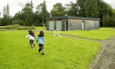 PARCELA CON PRADERA Y BOSQUE EN CONDOMINIO IDANMAPU