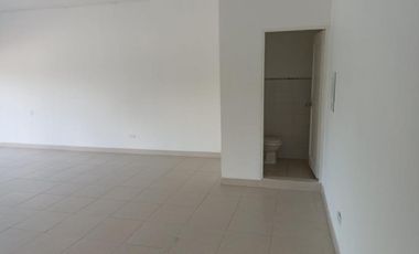 local en arriendo en villa country. Cod A102397