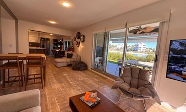 Lagoon Pilar, Crystal Lagoon | Venta | Departamento de 4 ambientes con jardín y vista a la laguna