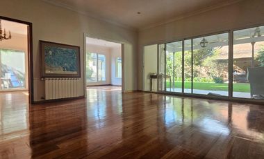 Venta Casa en Acassuso de 6 dormitorios