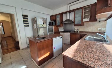 Venta Casa en Acassuso de 6 dormitorios