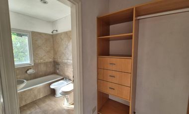 Venta Casa en Acassuso de 6 dormitorios
