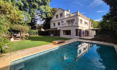 Venta Casa en Acassuso de 6 dormitorios