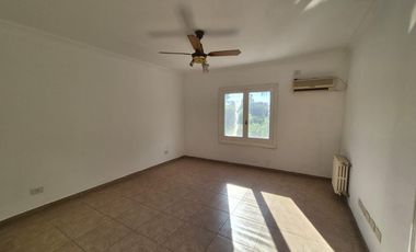 Venta Casa en Acassuso de 6 dormitorios