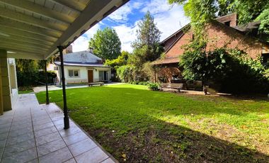 Venta Casa en Acassuso de 6 dormitorios