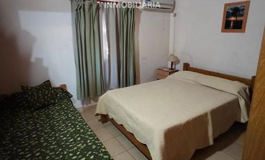 Complejo con local comercial en Colón