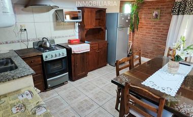 Complejo con local comercial en Colón