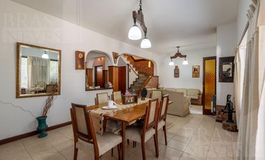 3 dormitorios - 2 baños completos // frente al Golf - IMPECABLE