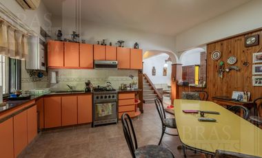 3 dormitorios - 2 baños completos // frente al Golf - IMPECABLE