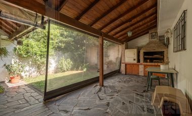 3 dormitorios - 2 baños completos // frente al Golf - IMPECABLE