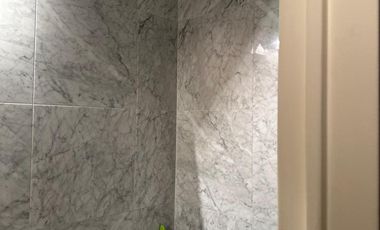 Alquiler 2 ambientes al Frente con Balcón y Amenities – Apto Profesional