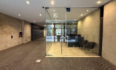 Alquiler 2 ambientes al Frente con Balcón y Amenities – Apto Profesional