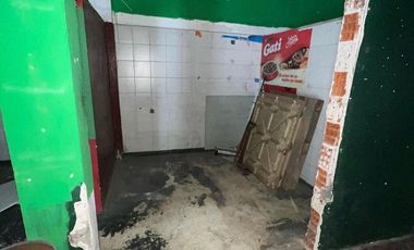 Local en Lanus