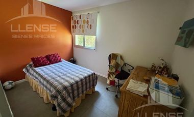 Casa 5 ambientes en alquiler con jardin y piscina - Fincas de Iraola