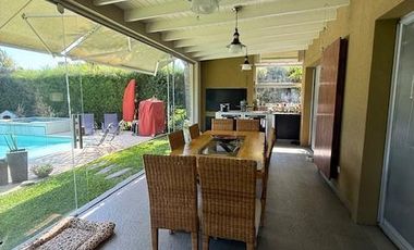 Casa 5 ambientes en alquiler con jardin y piscina - Fincas de Iraola