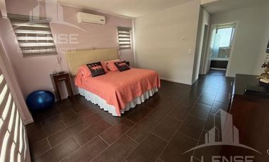 Casa 5 ambientes en alquiler con jardin y piscina - Fincas de Iraola