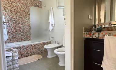 Casa 5 ambientes en alquiler con jardin y piscina - Fincas de Iraola