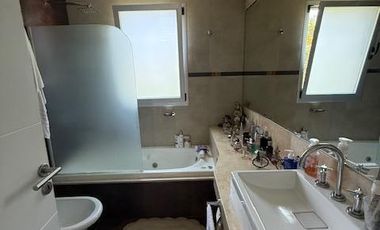 Casa 5 ambientes en alquiler con jardin y piscina - Fincas de Iraola