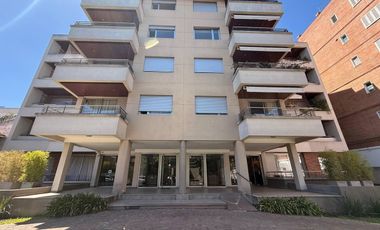 ALQUILER DE DEPARTAMENTO DE DOS AMBIENTES CON COCHERA - CASTELAR NORTE