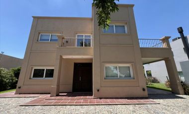 Alquiler Casa - Barrio Barrancas de Iraola - Guillermo Hudson