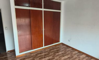 TRIPLEX en ALQUILER