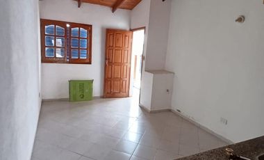 Departamento en  Villa Sarita, sobre Pedernera casi Roca