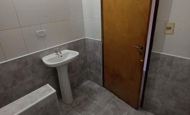 Departamento en  Villa Sarita, sobre Pedernera casi Roca