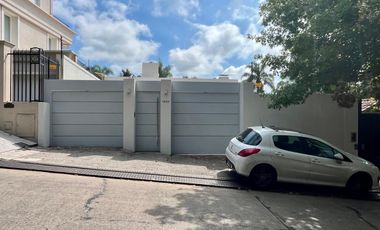 Acassuso Libertador al río. Líndisima casa en venta, 3 dormitorios, dependencia, garage, jardin