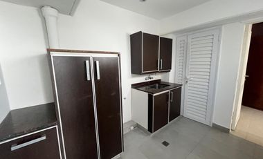 Acassuso Libertador al río. Líndisima casa en venta, 3 dormitorios, dependencia, garage, jardin