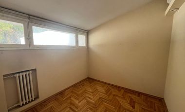 Acassuso Libertador al río. Líndisima casa en venta, 3 dormitorios, dependencia, garage, jardin