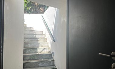 Acassuso Libertador al río. Líndisima casa en venta, 3 dormitorios, dependencia, garage, jardin