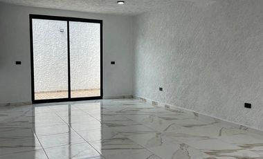 Casa en Venta en Fraccionamiento San Miguel, Coatepec