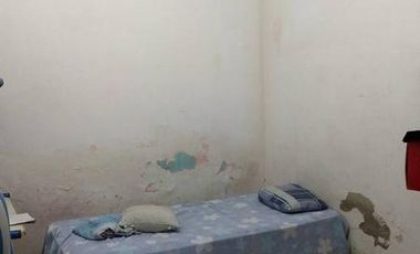 Vivienda multifamiliar con un casa y dos departamentos  en venta en Castillo