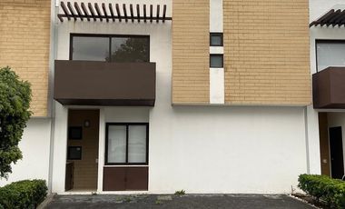 Casa en Renta en Fracc Vista Bosques Ocoyoacac, rápida salida a la CDMX