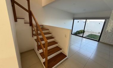 Casa en Renta en Fracc Vista Bosques Ocoyoacac, rápida salida a la CDMX