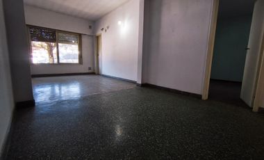 Casa quinta en Tortuguitas centro|600mts lote pileta, ideal vivienda o inversión.Todos los servicios