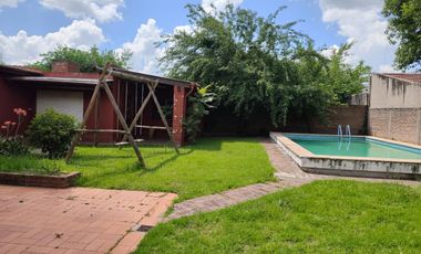Casa quinta en Tortuguitas centro|600mts lote pileta, ideal vivienda o inversión.Todos los servicios