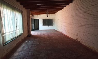 Casa quinta en Tortuguitas centro|600mts lote pileta, ideal vivienda o inversión.Todos los servicios