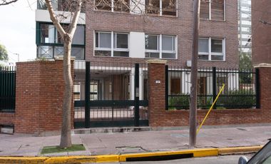 Departamento de 3 dormitorios en venta en San Isidro, con seguridad