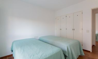 Departamento de 3 dormitorios en venta en San Isidro, con seguridad